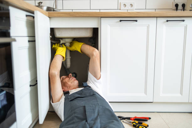 Best Shower Repair Services  in Greenfield, CA